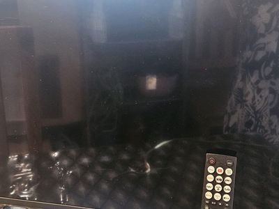 32 inch Hisense HD Smart TV with remote
