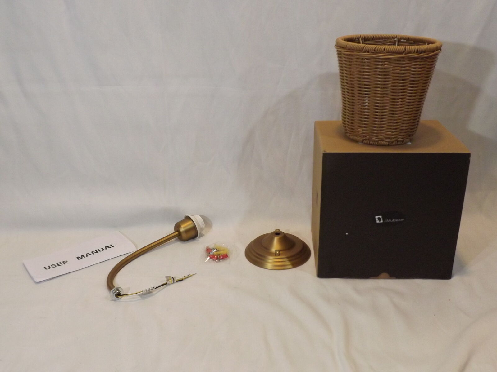 The Lamp That Says ‘I’m Classy’ Without Blinding You—JiMuBeam Style