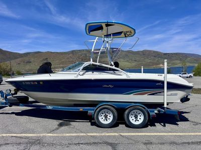1996 SeaRay 210 BR Signature