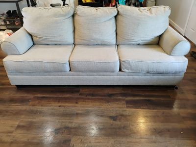 4 Pull-Out / Sleeper Couches