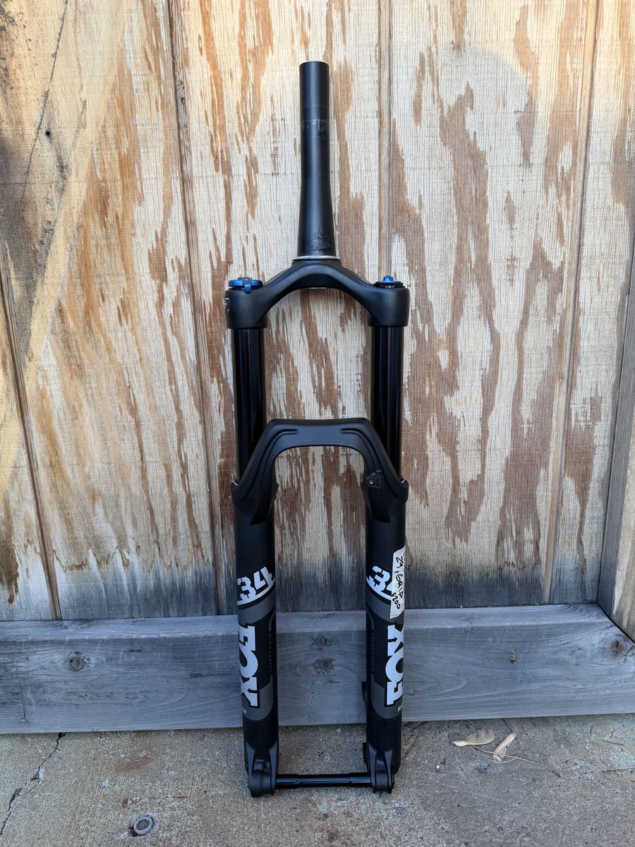 Take off - 2021 Fox 34