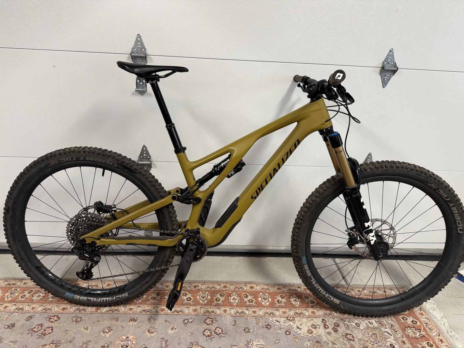 Specialized Stumpjumper Evo Carbon frame and wheels Large or s4