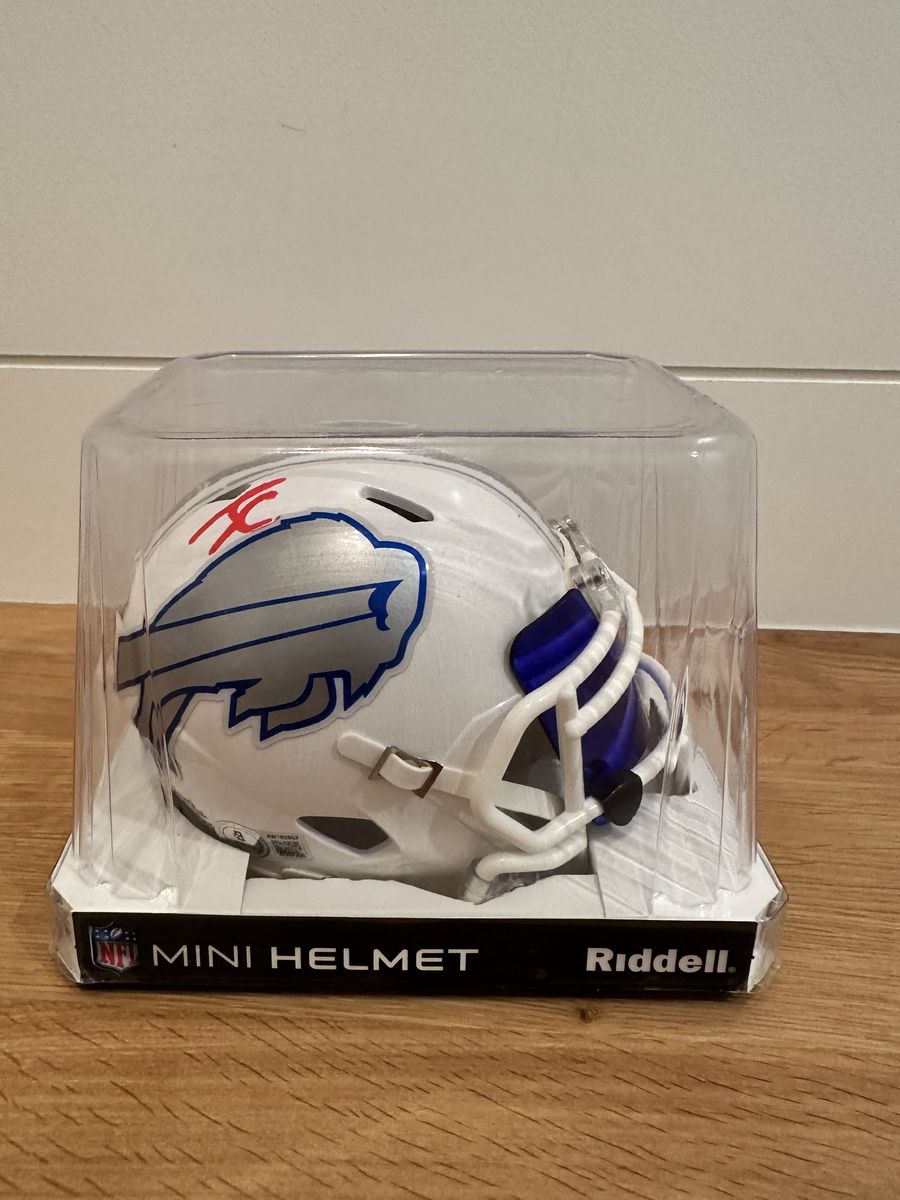 James Cook Signed Buffalo Bills Riddell Mini Helmet Beckett Authenticated