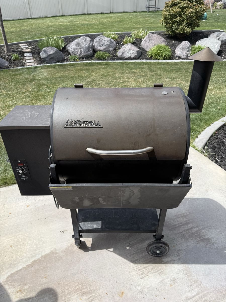 Traeger Lil' Tex Elite 22