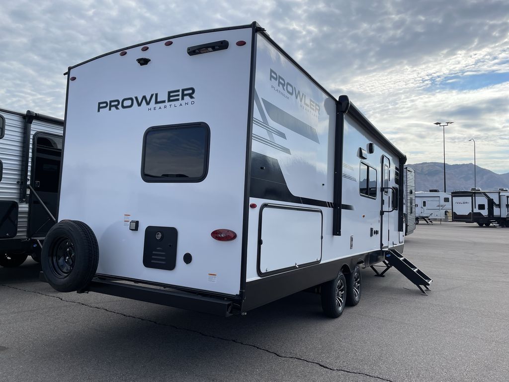 New 2027 Heartland Prowler 2602BHS