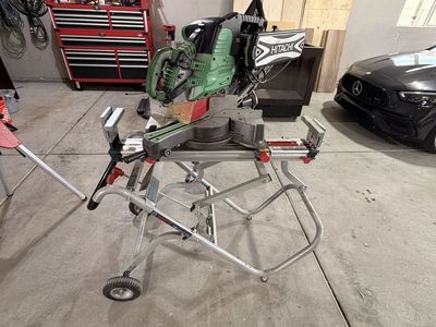 Hitachi 12” miter saw & stand