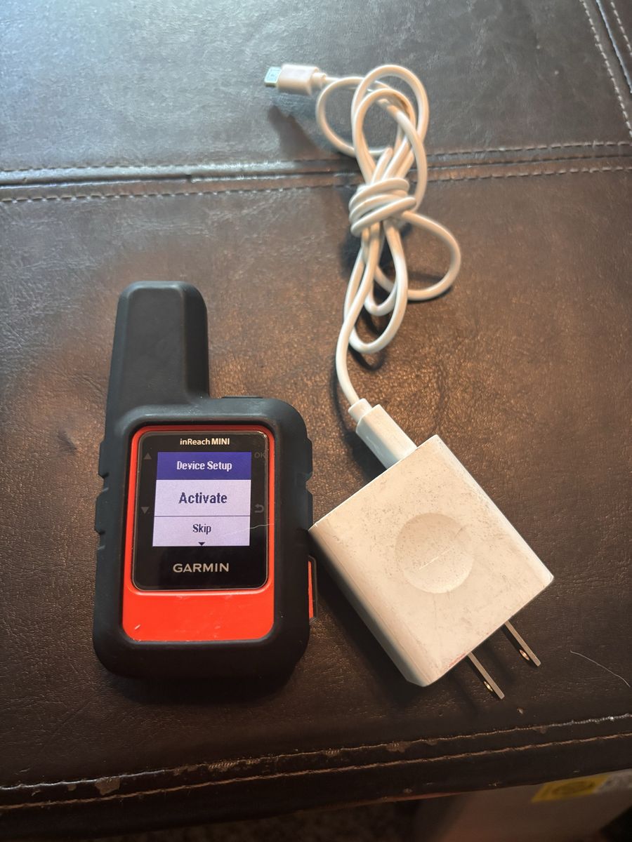 Garmin inReach Mini Satellite Communicator GPS Tracking Device with Charger