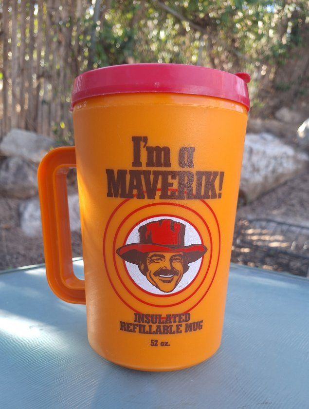 Awesome Vintage 52 Oz  JUMBO Maverick  Super-Mug