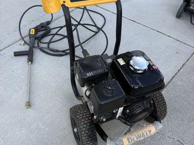 DeWalt 3600 PSI Gas Pressure Washer Honda GX200 Engine