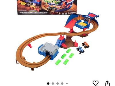 Monster Jam Supercharge Speedway Playset