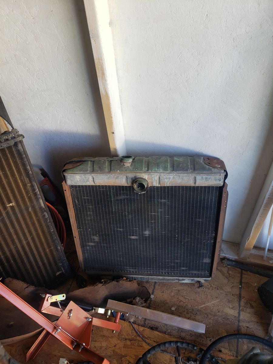 1951 Pontiac radiator
