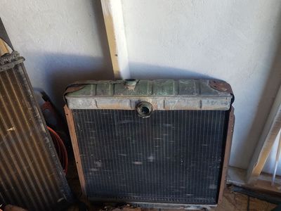 1951 Pontiac radiator