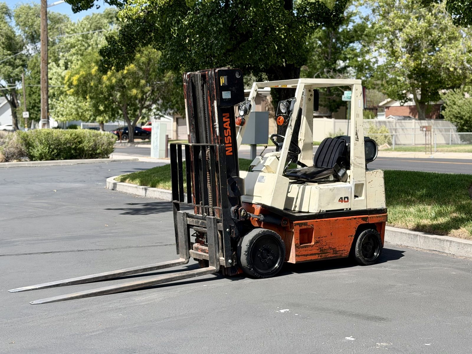 Nissan Forklift with a 4000-pound lift capacity, fork lift