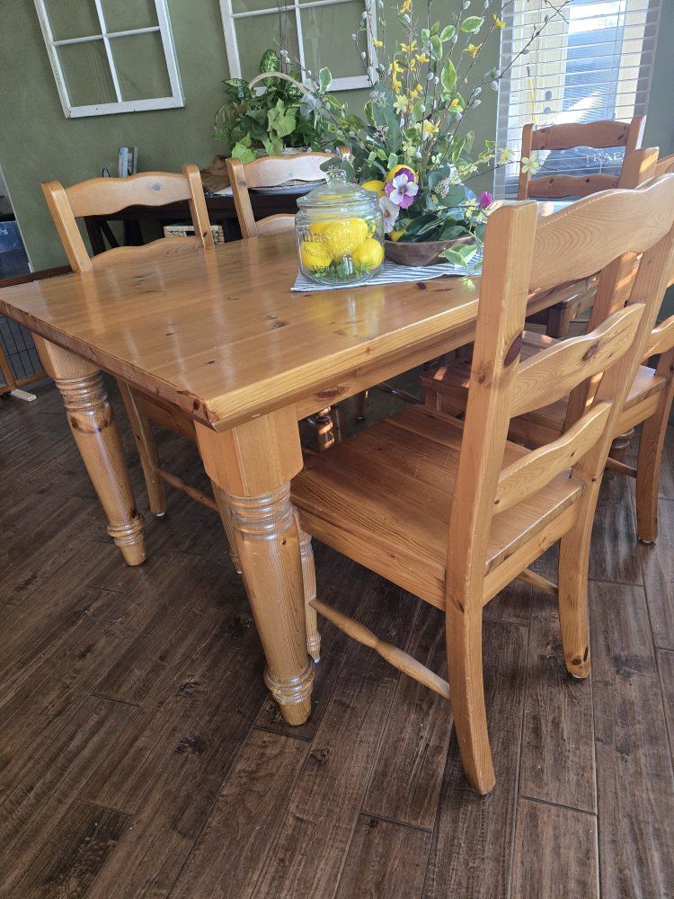 Rustic Solid Wood Dining Table & 5 Chairs - Natural Pine Finish, Durable Construction
