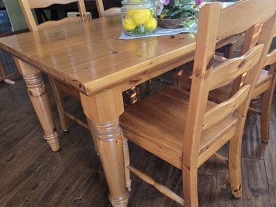Rustic Solid Wood Dining Table & 5 Chairs - Natural Pine Finish, Durable Construction