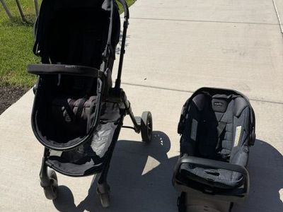 Evenflo Pivot Stroller And Car Seat Combo Modular Travel System