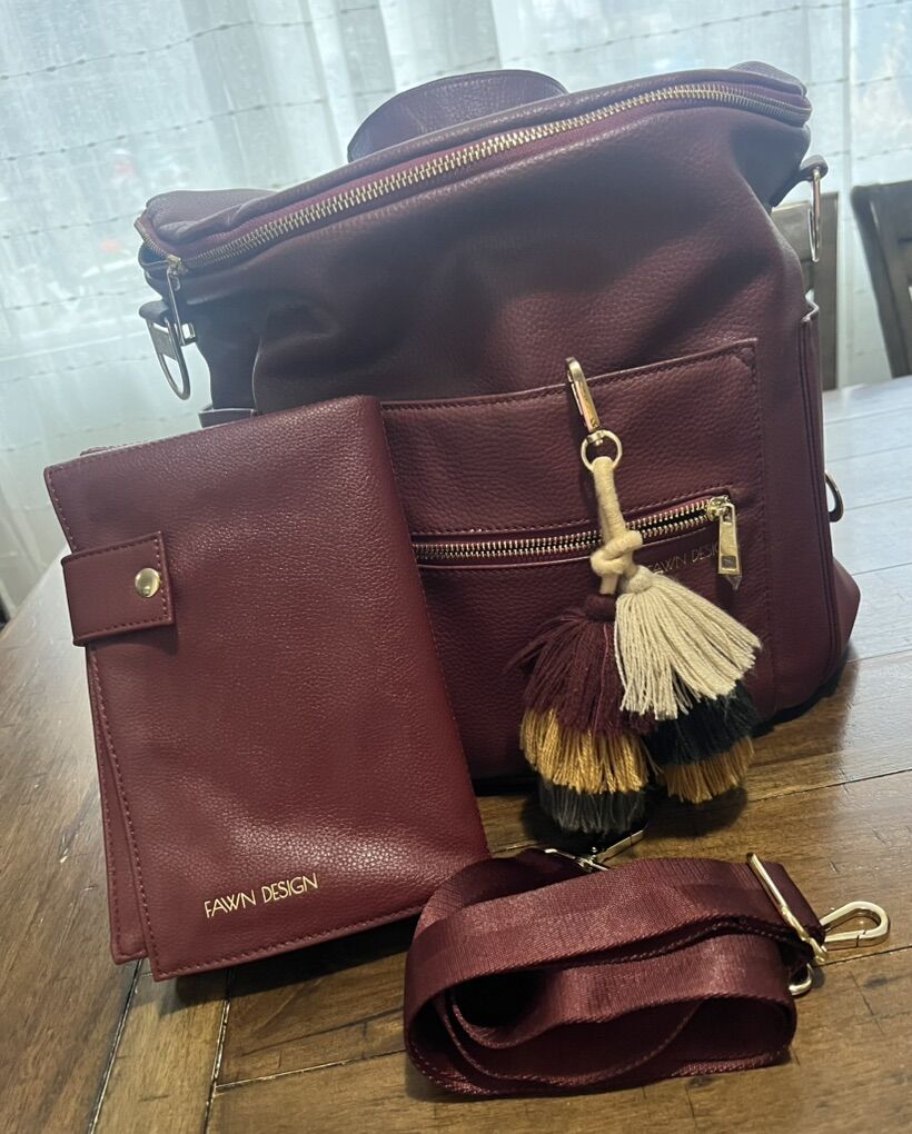 FAWN DESIGN ORIGINAL SIZE IN BURGUNDY