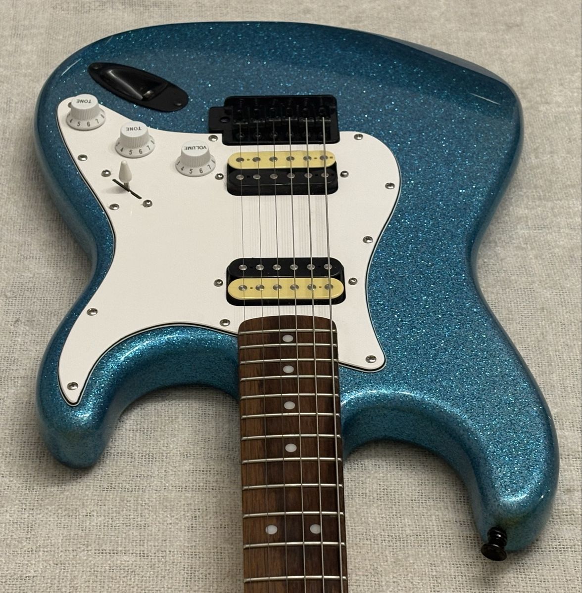 Main image 4