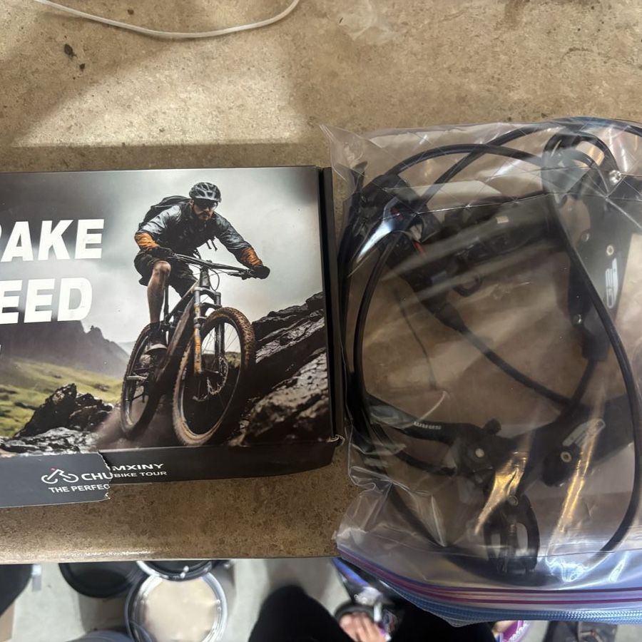 SRAM G2 R Disc Brake Set with  Brake Set with Bleed Kit
