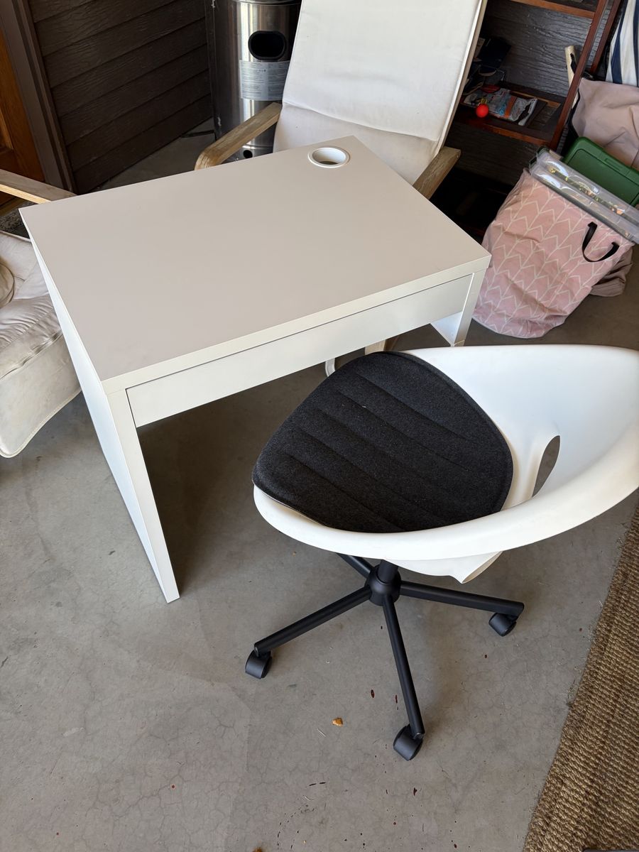 Kids Desk + Chair brand new