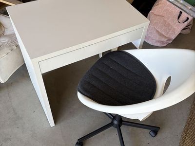 Kids Desk + Chair brand new