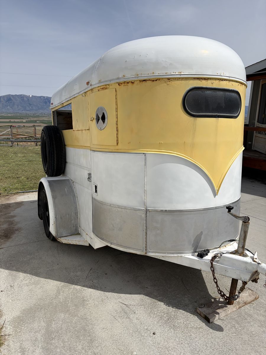 Horse Trailer