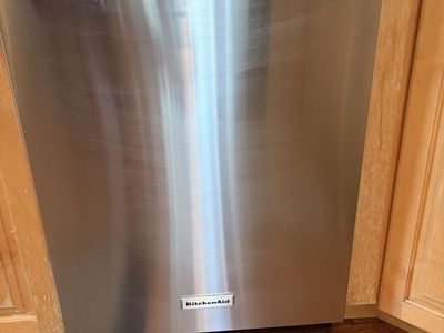KitchenAid Built-in Dishwasher - Stainless Steel Finish.