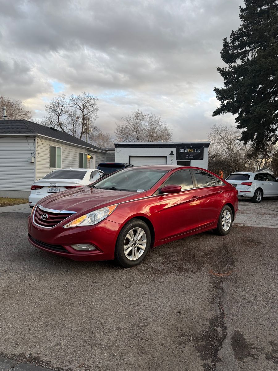 2013 HYUNDAI SONATA GLS