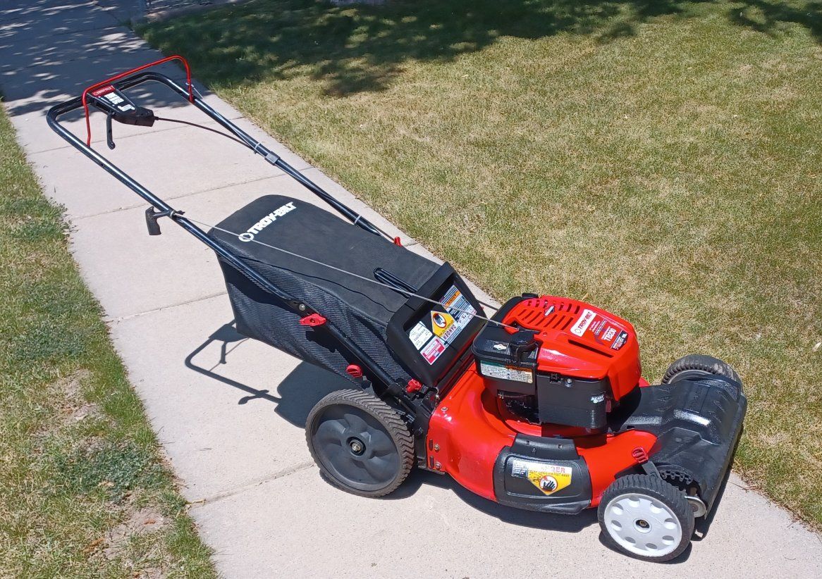 Troy-Bilt TB230 Self Propelled Mower