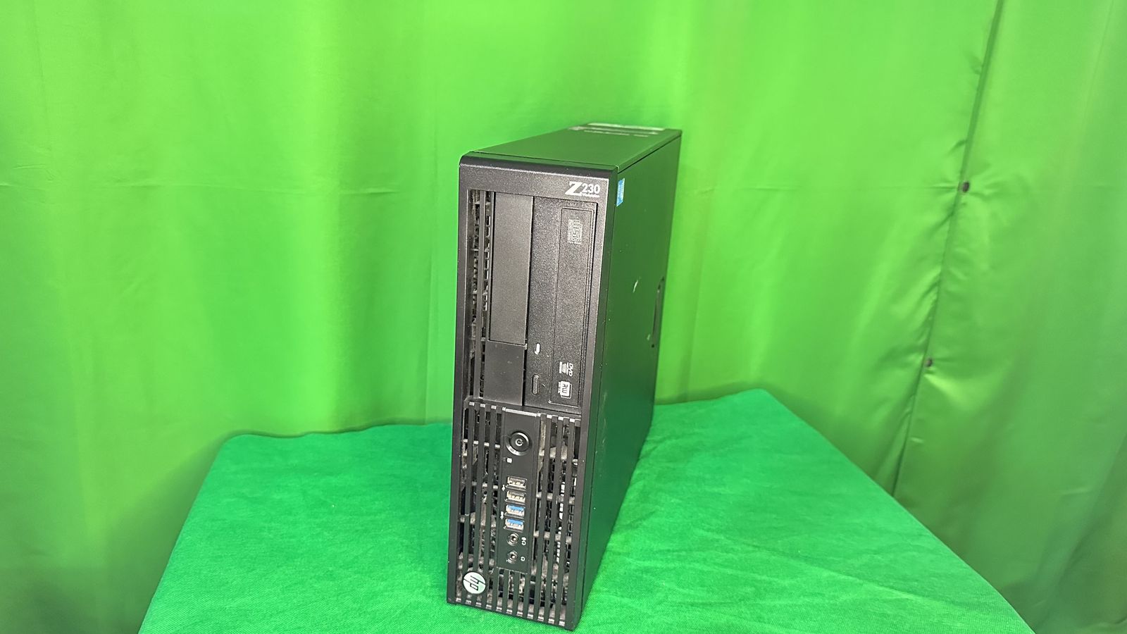HP Z230 SFF Workstation, 16 GB RAM, 256 GB SSD, 1 TB HDD, Windows 11 Home installed.
