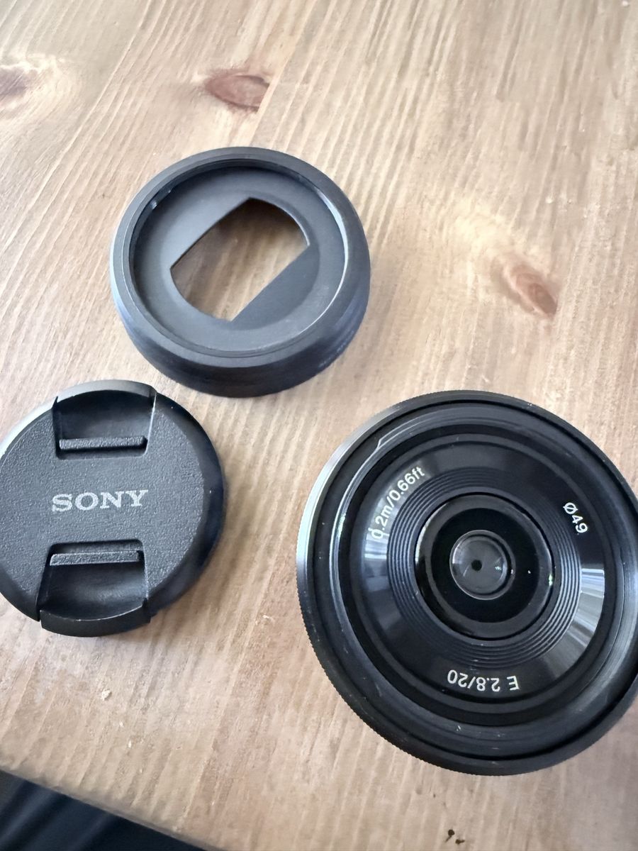 Sony E 20mm f/2.8 Pancake Prime Lens