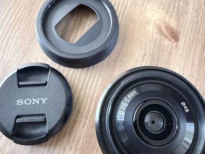 Sony E 20mm f/2.8 Pancake Prime Lens