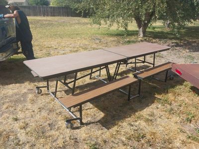 folding picnic tables