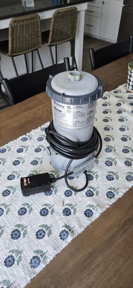 Bestway Flowclear Pool Filter Pump Model #58384E 110-120V