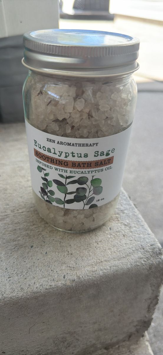 Zen Aromatherapy Eucalyptus Sage Soothing Bath Salt - 16 oz Glass Jar