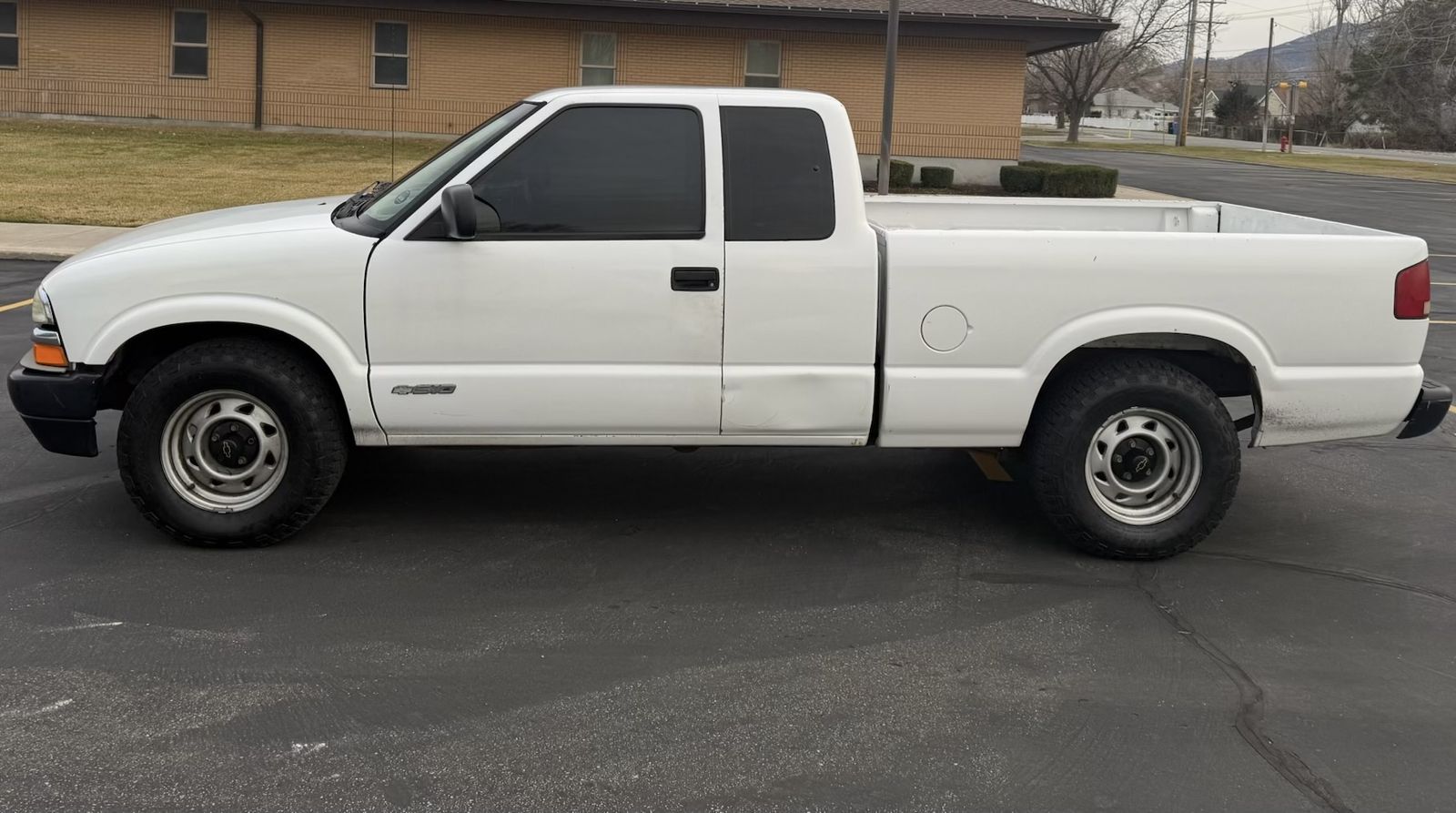 2002 CHEVROLET S10 LS