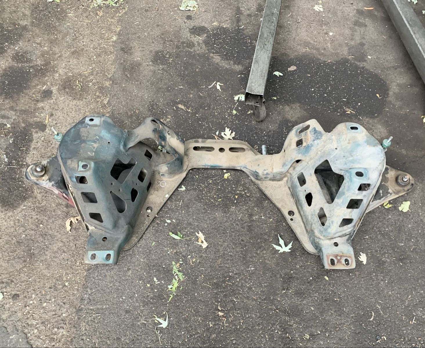 Ford Mustang SN95 engine cradle 5.0 302 v8