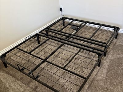 Mattress Firm M110 Adjustable Queen Bed Frame with Remote, Black Metal