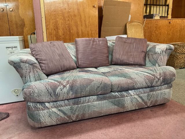 Cozy, Comfortable Sofa Loveseat