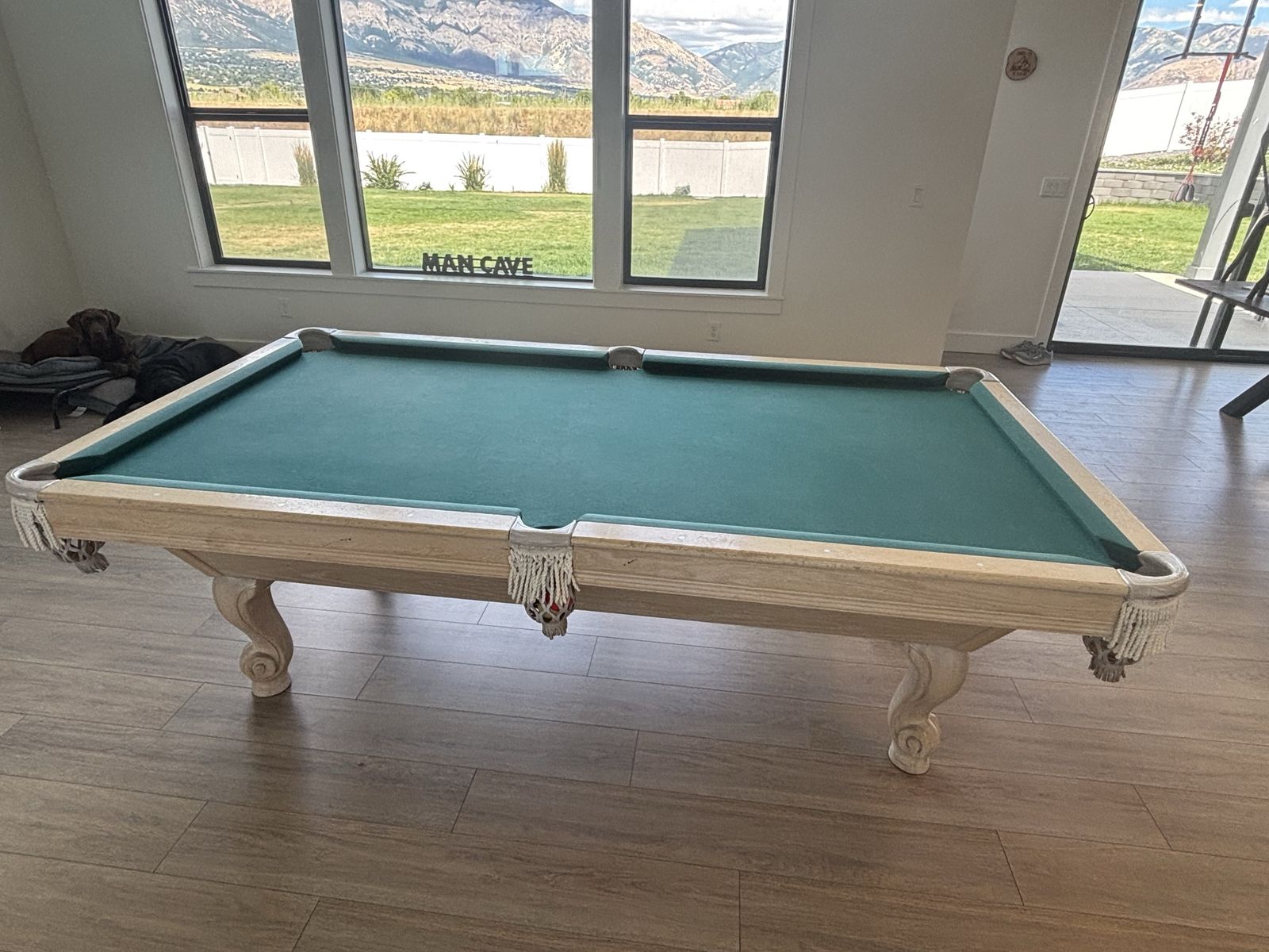Pool table