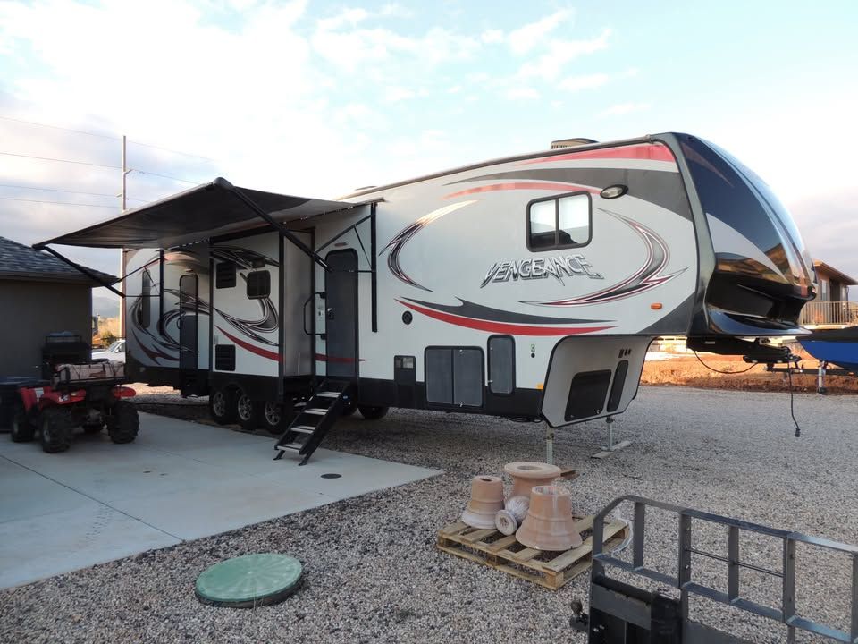 2016 forest river toy hauler