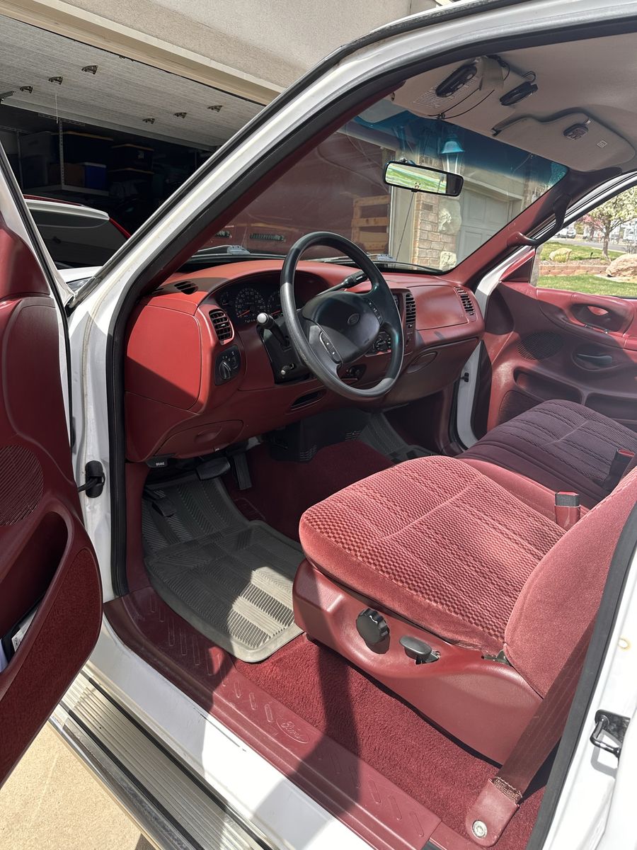 1997 Ford F-150 XLT