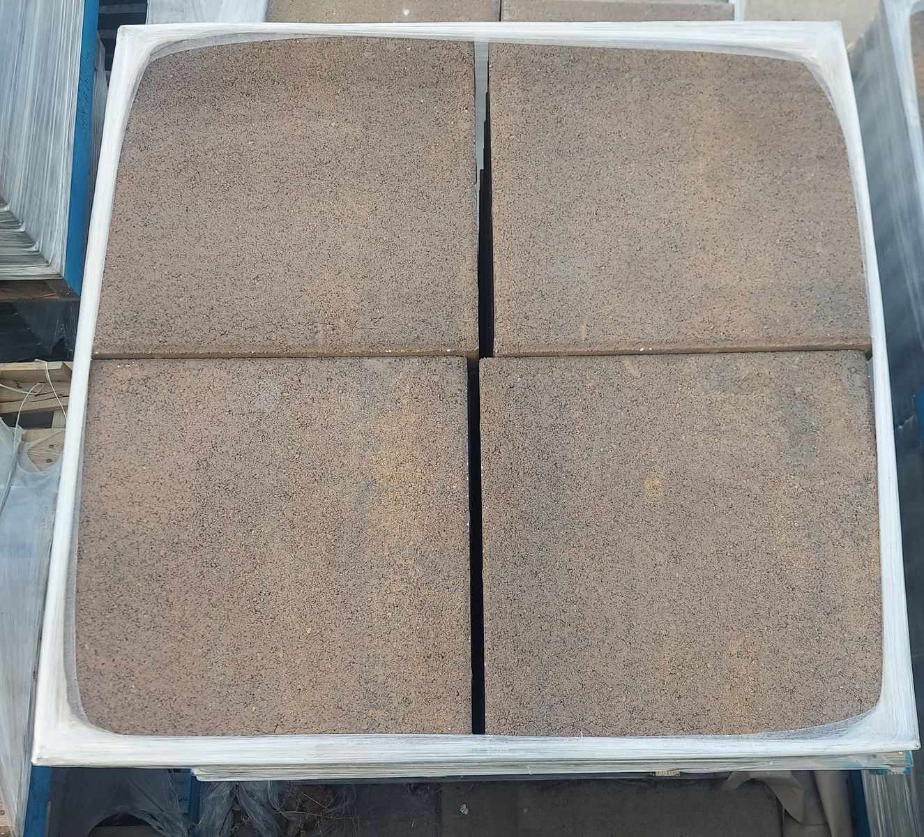 SAHARA STEPPING STONES (18x18)