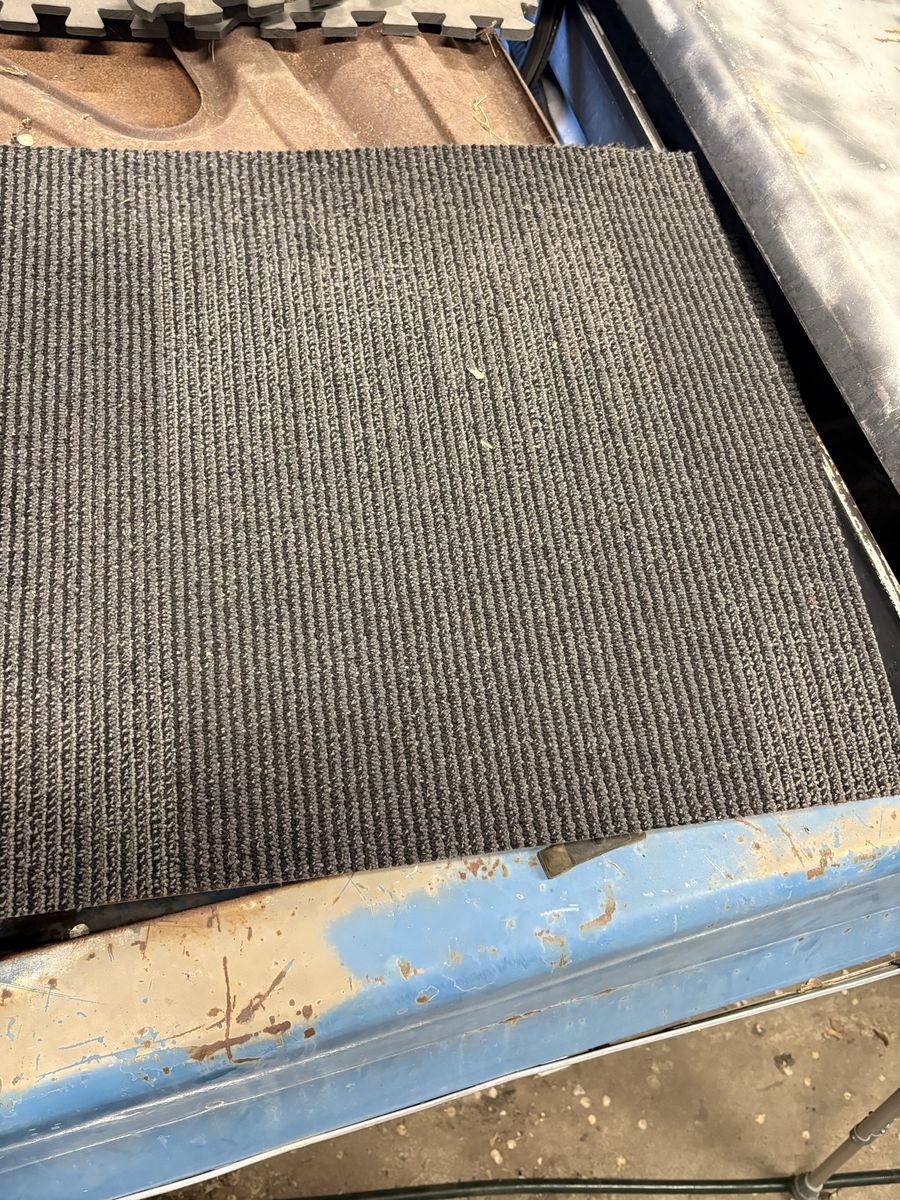24x24 carpet squares