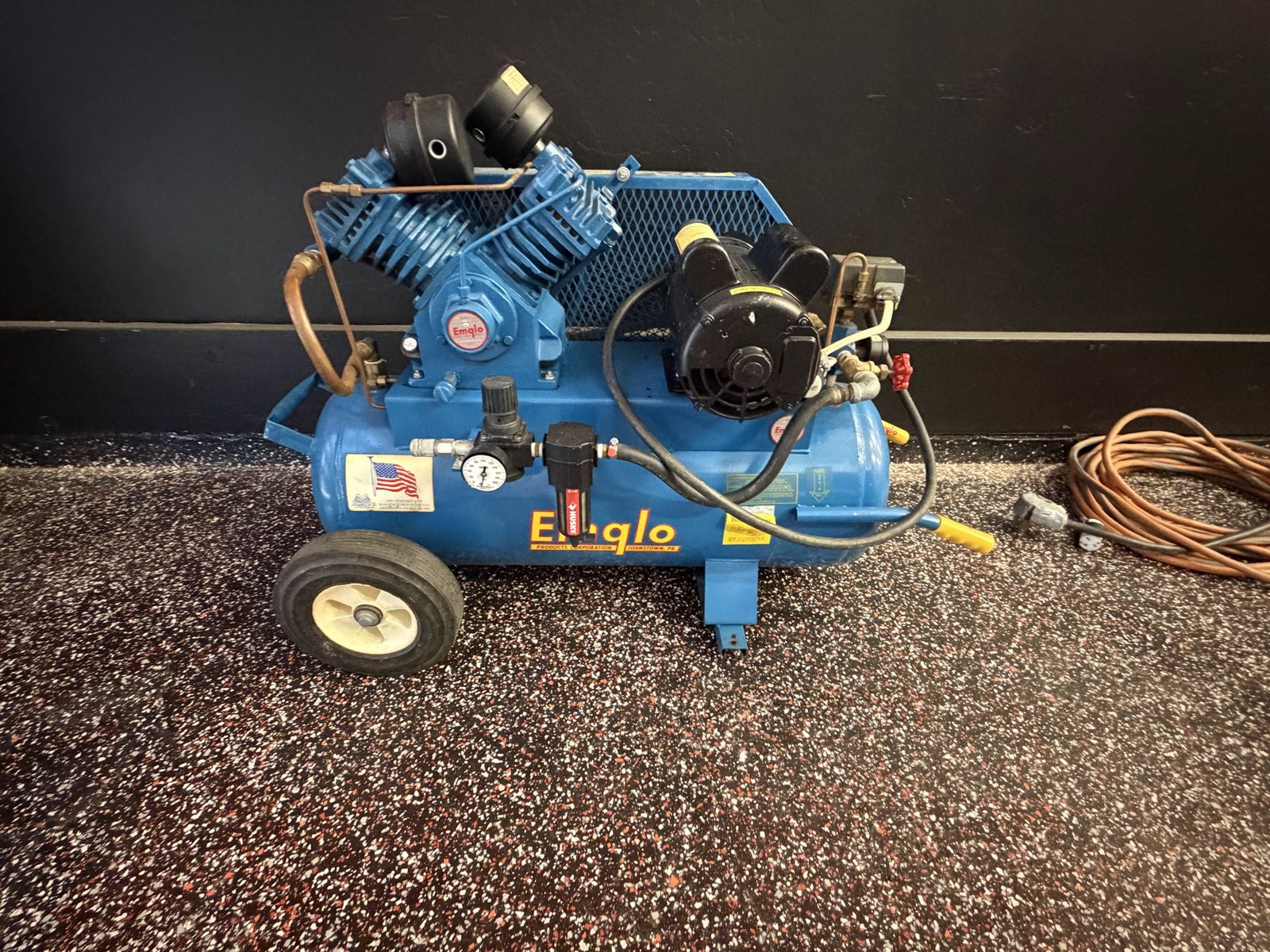 Emglo  230 V air compressor