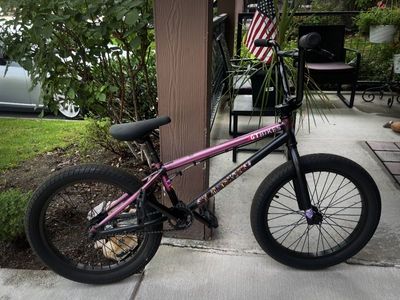 GT Bikes Performer BMX Freestyle Bike - Black/raspberry Pink Fade