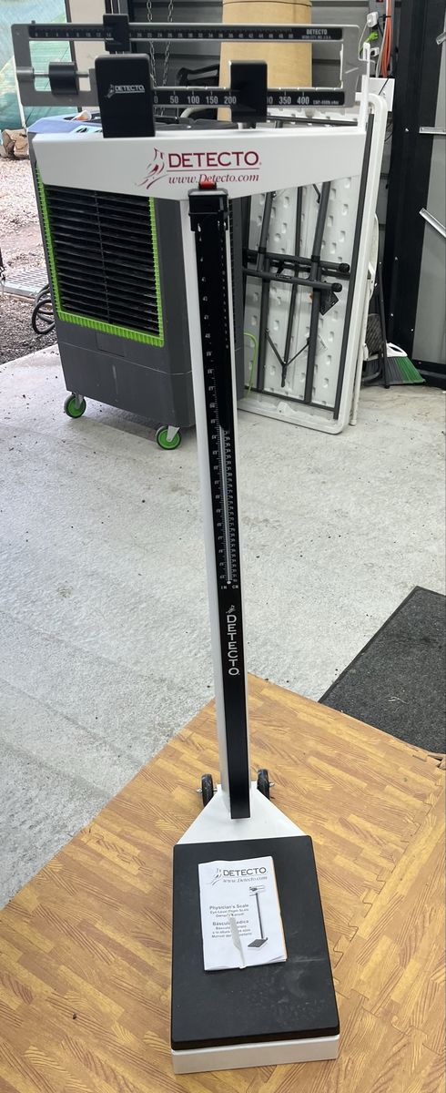 Detecto Physician Mechanical Eye-Level Beam Scale with Height Rod