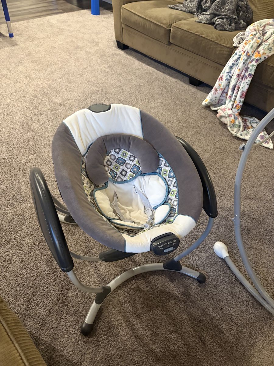 Graco Baby Swing