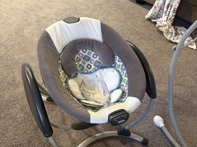 Graco Baby Swing