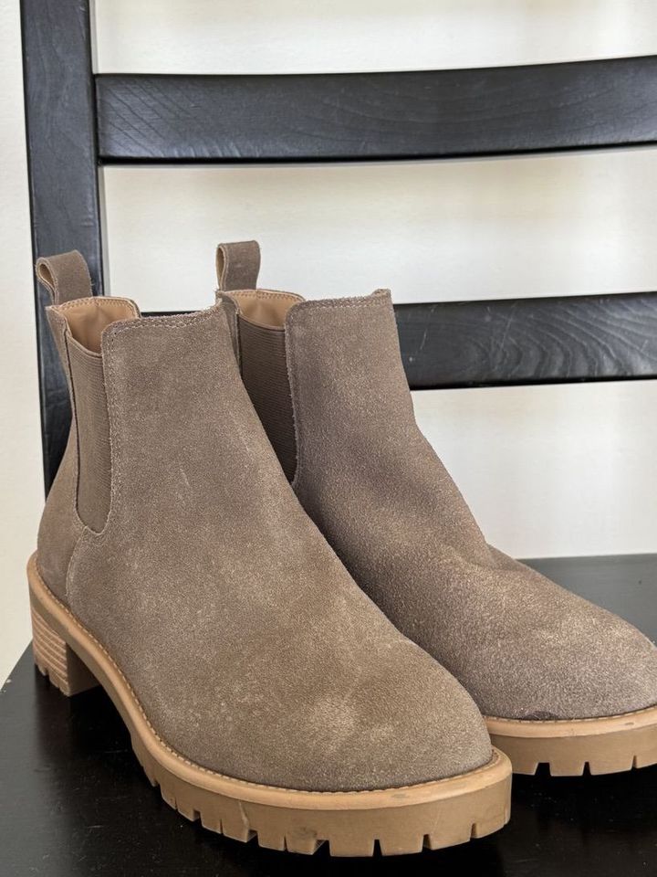 Main image 2